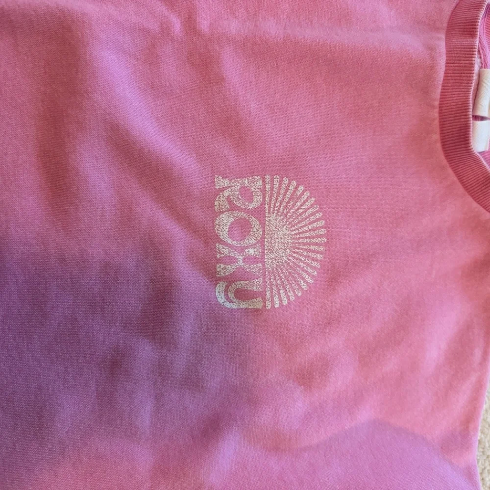 Pink Roxy Crop Top - Picture 2 of 3